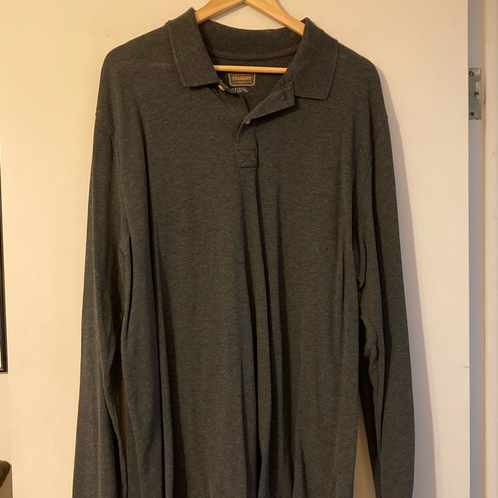 Foundry long sleeve men’s shirt. XL
